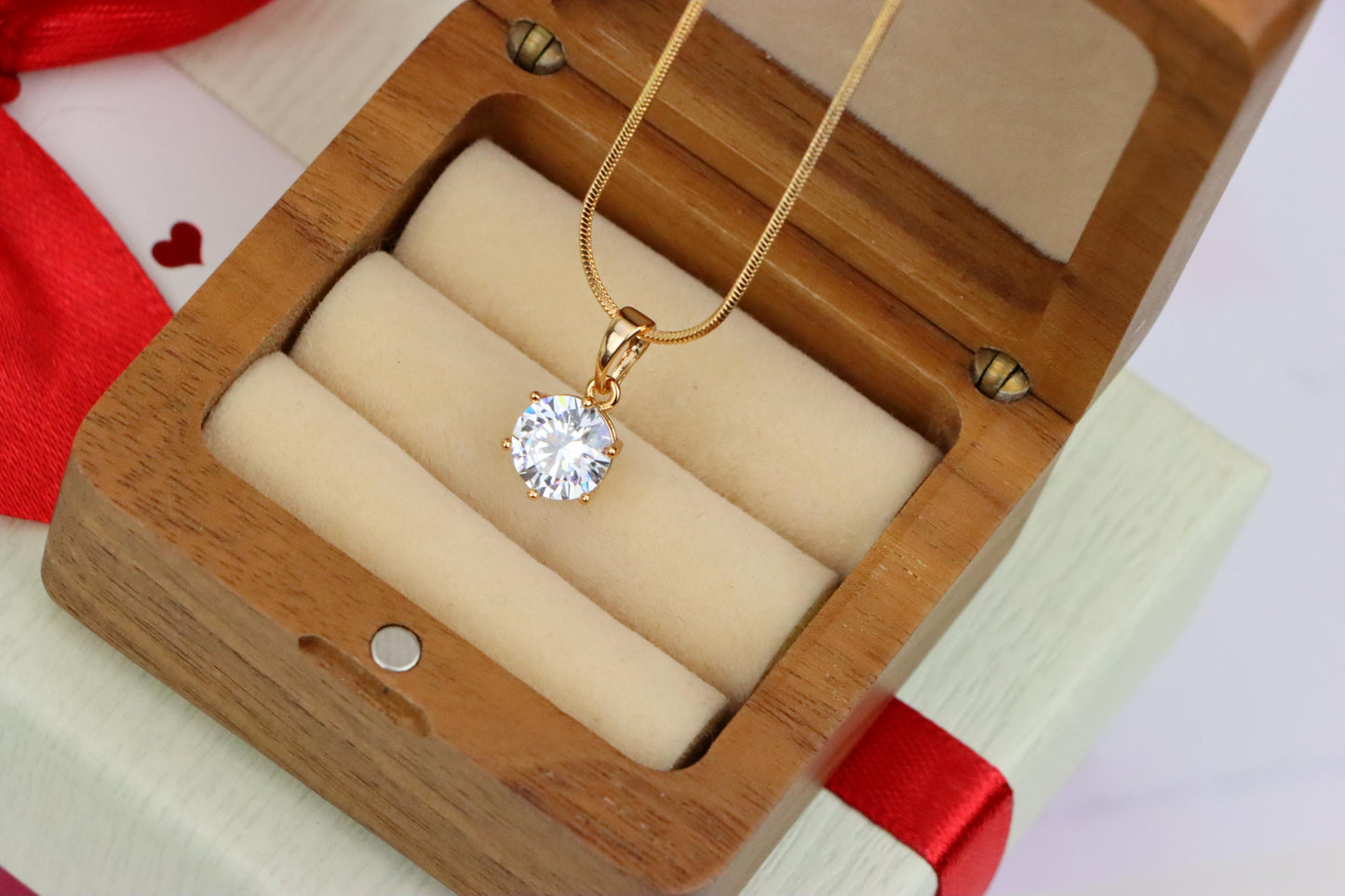 Sparkling White Round Pendant in Gold Finish for Daily Elegant Wear, XPPT1678 (2164-2)