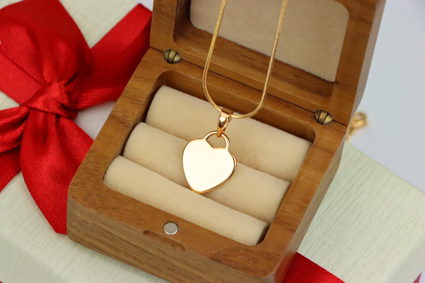 Minimalist Heart Shaped Rose Gold Pendant with Polished Finish, XPPT1533 (2142-6)