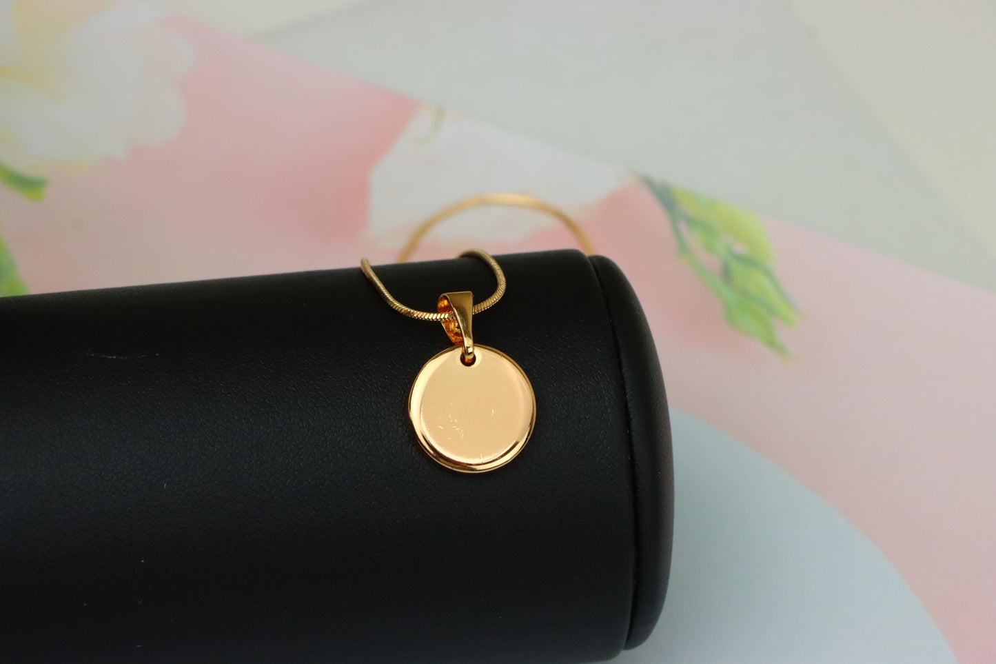Minimalist Round Rose Gold Pendant for Everyday Layering Style, XPPT1536 (2142-9)