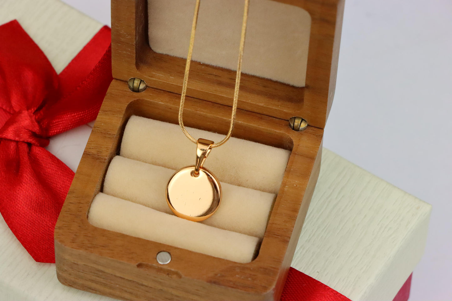 Minimalist Round Rose Gold Pendant for Everyday Layering Style, XPPT1536 (2142-9)