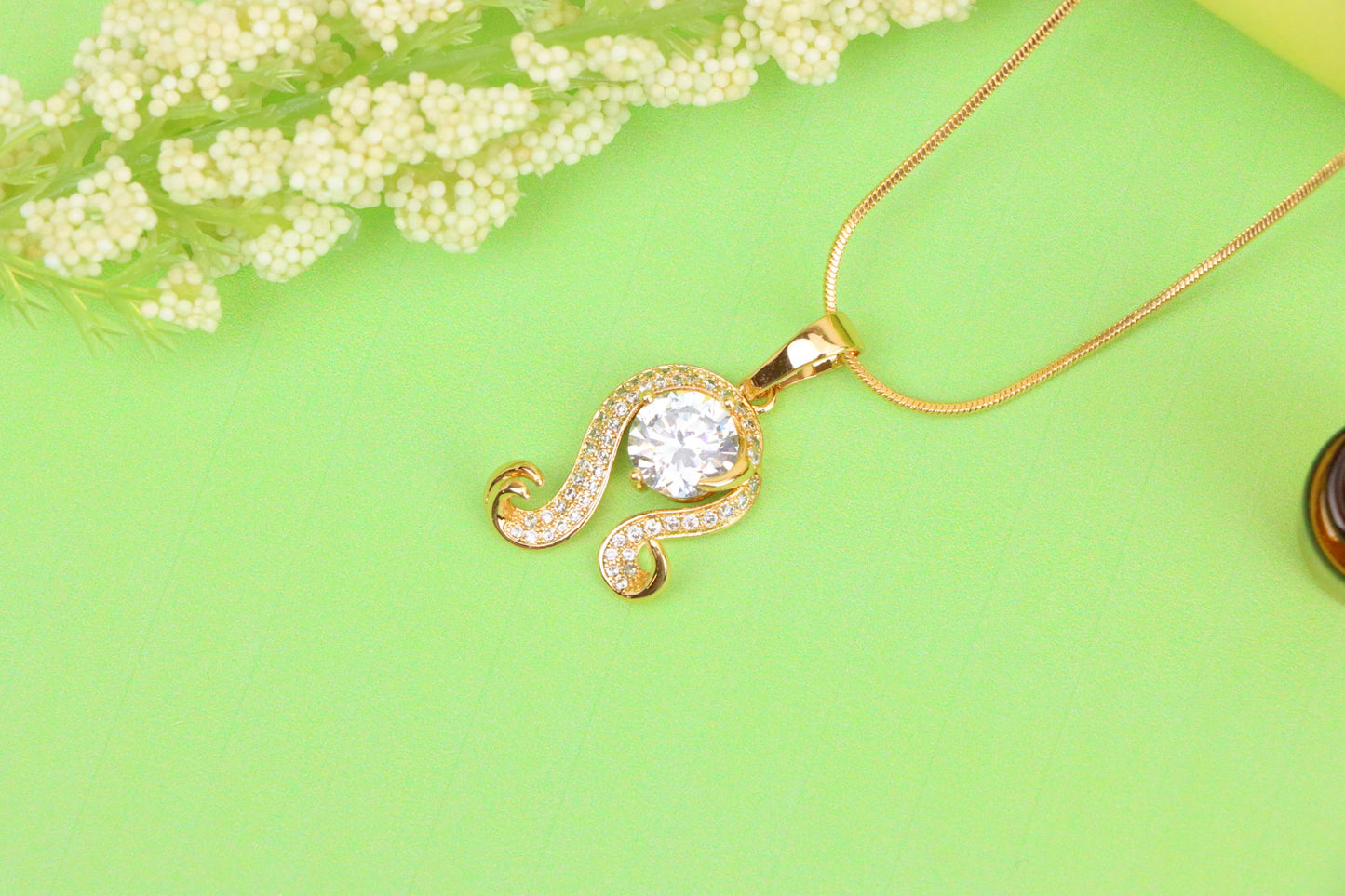 Rose Gold Leo Zodiac Pendant with Sparkling CZ Centerpiece, XPPT1541 (2143-2)