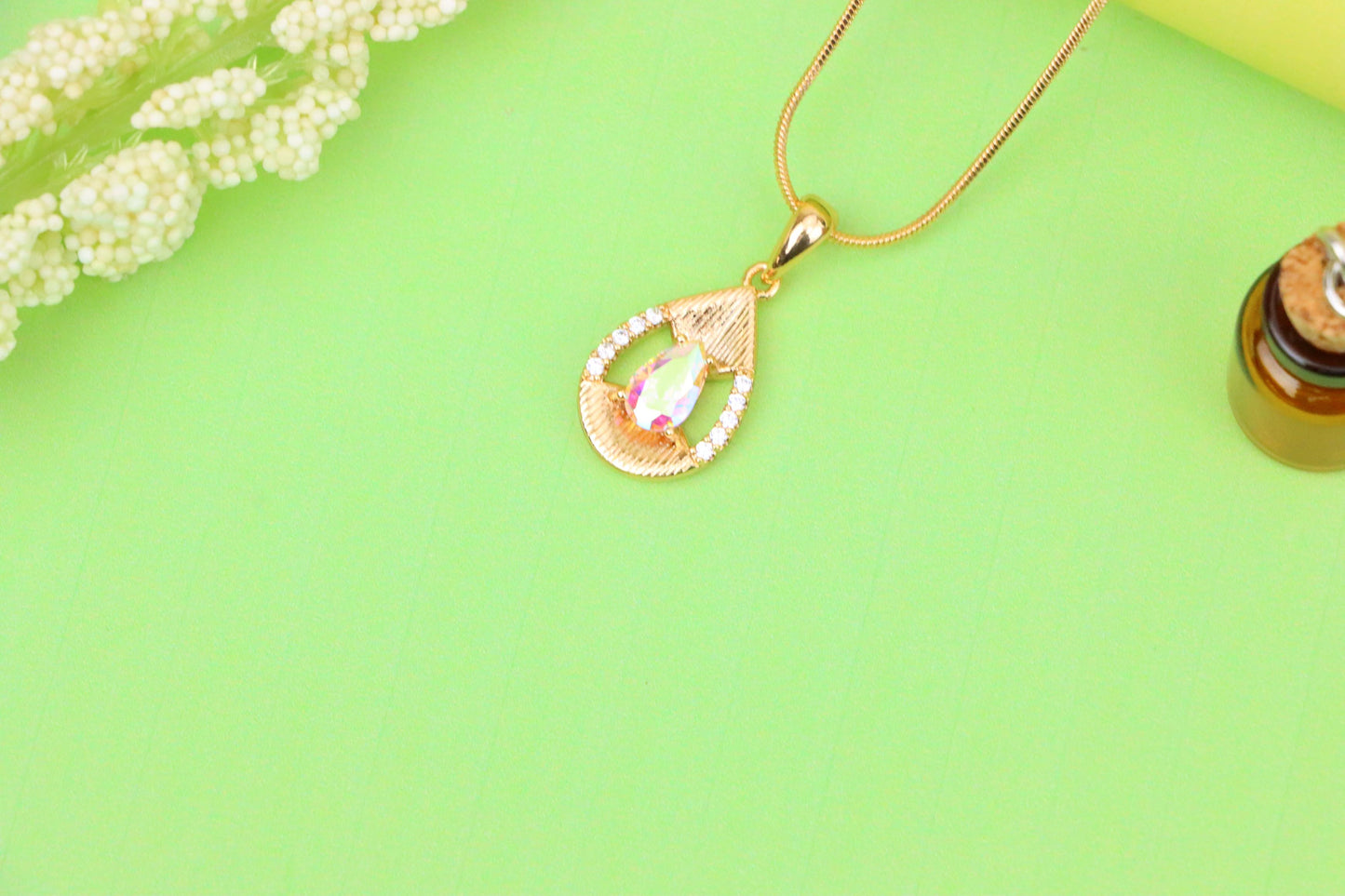 Teardrop Pendant with White Rainbow Stone and Gold Frame Design, XPPT1686 (2164-4)
