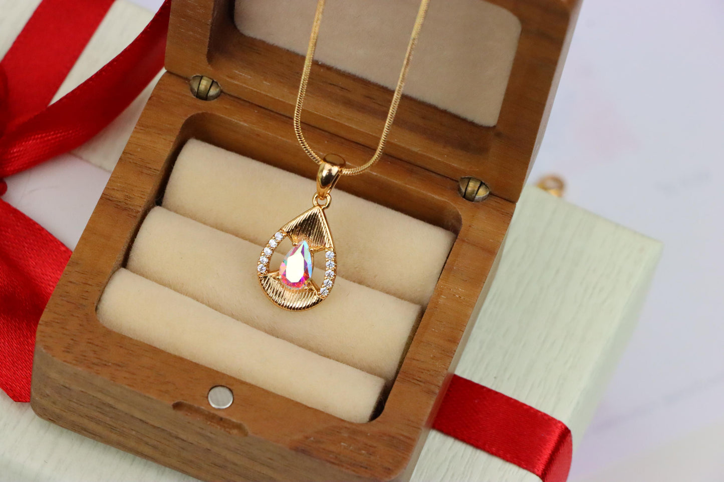 Teardrop Pendant with White Rainbow Stone and Gold Frame Design, XPPT1686 (2164-4)