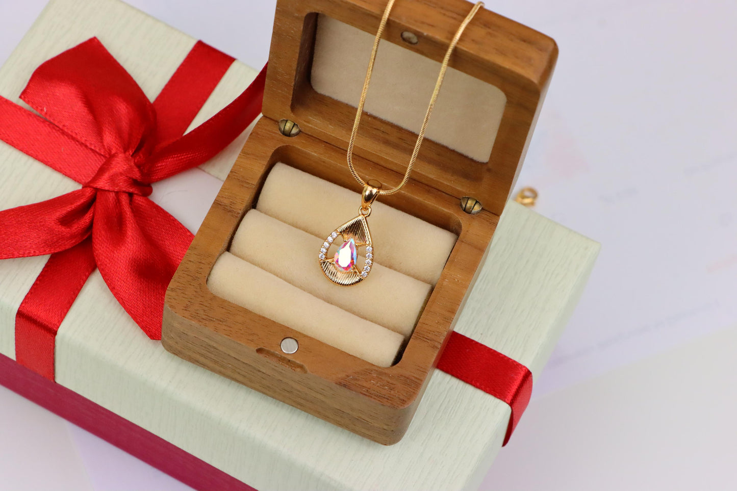 Teardrop Pendant with White Rainbow Stone and Gold Frame Design, XPPT1686 (2164-4)