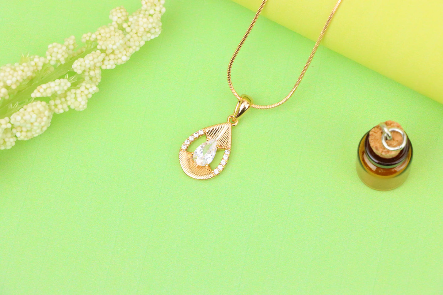 Elegant Teardrop Pendant with White Gemstone and Gold Finish, XPPT1687 (2164-4)