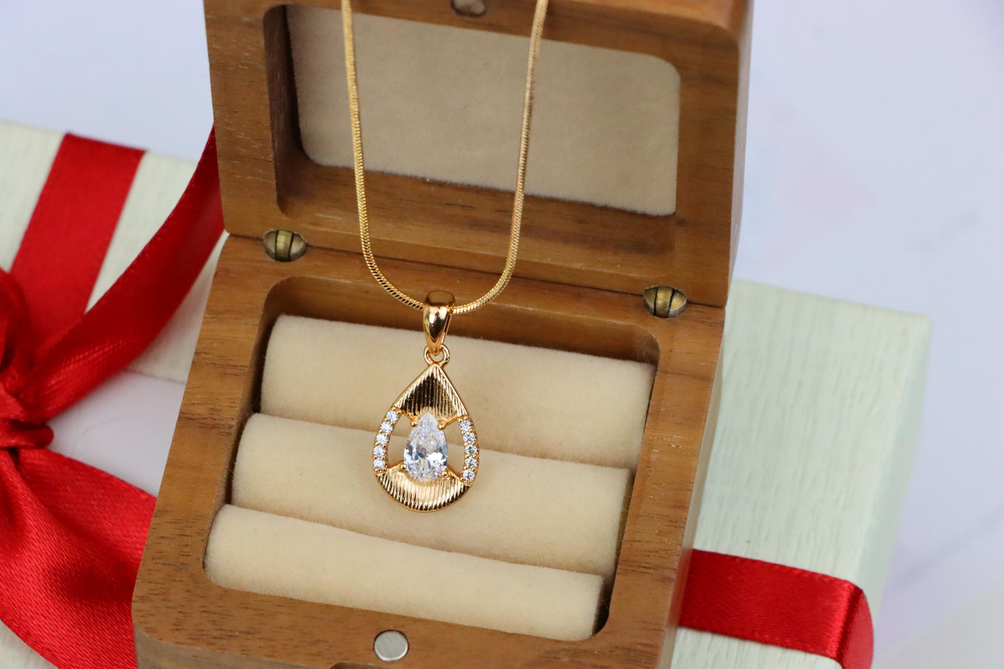 Elegant Teardrop Pendant with White Gemstone and Gold Finish, XPPT1687 (2164-4)