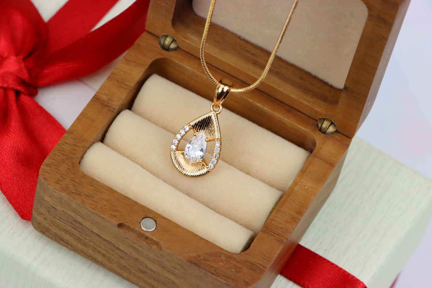 Elegant Teardrop Pendant with White Gemstone and Gold Finish, XPPT1687 (2164-4)