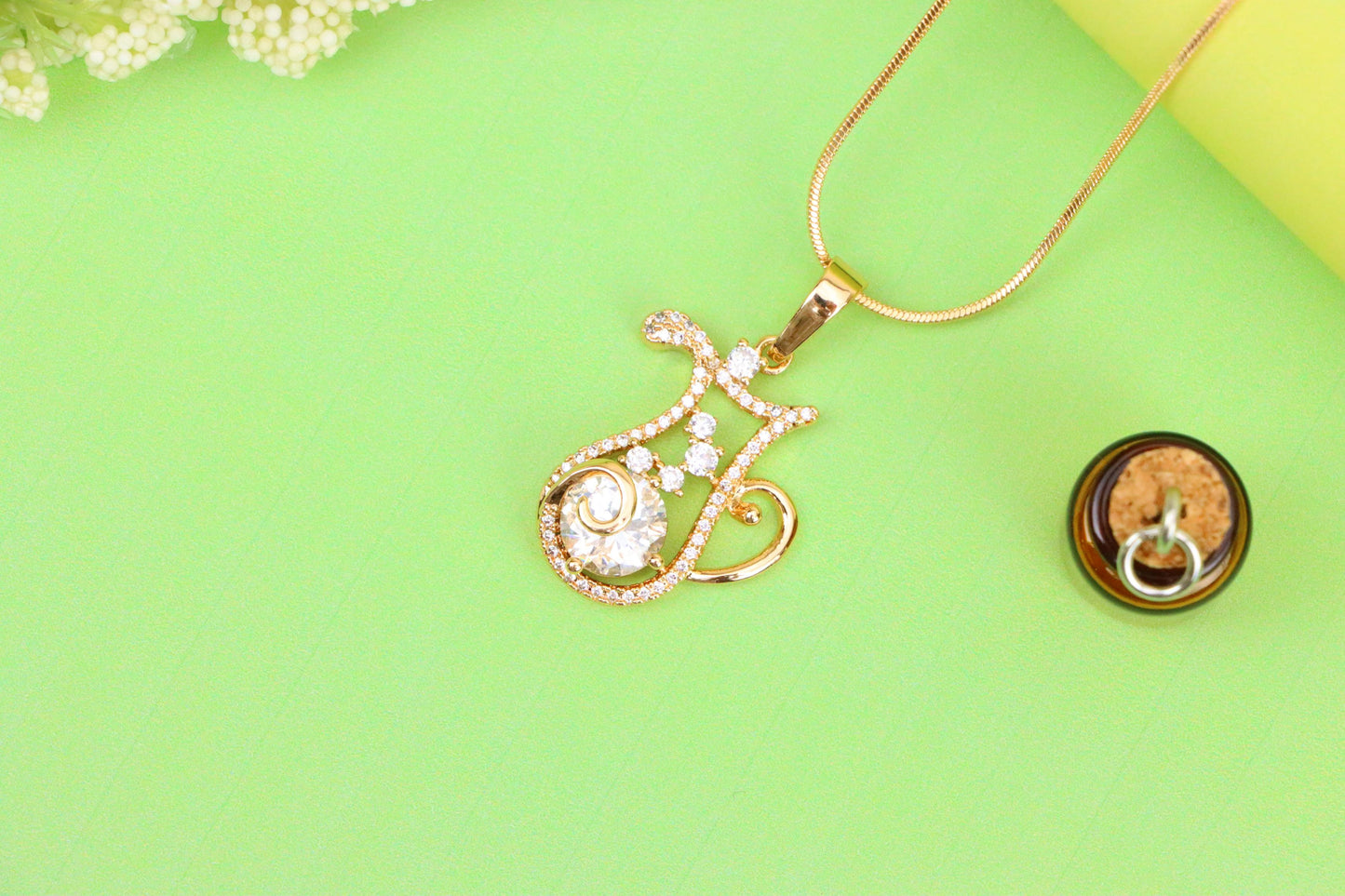 Rose Gold Aquarius Jug Pendant with Sparkling CZ Zodiac Design, XPPT1548 (2143-2)
