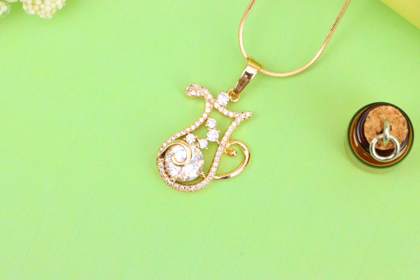 Rose Gold Aquarius Jug Pendant with Sparkling CZ Zodiac Design, XPPT1548 (2143-2)