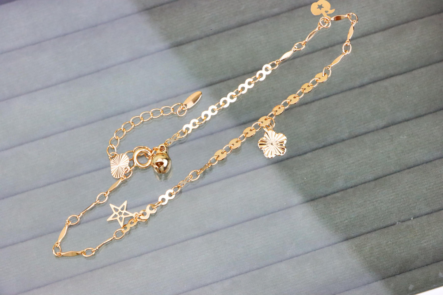 "Elegant Rose Gold Anklet with Floral &amp; Star Charms, XPAL1176 (2118-5)