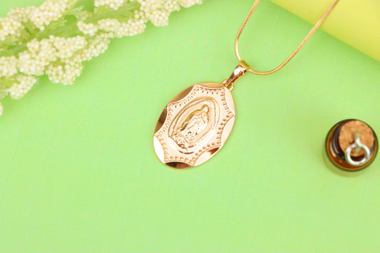 Virgin Mary Oval Rose Gold Pendant – Detailed Religious Charm, XPPT1570 (2144-10)