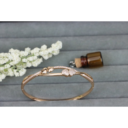 Rose Gold Heart Design Bangle with Sparkling CZ Accents, XPBL0448 (2045-8)