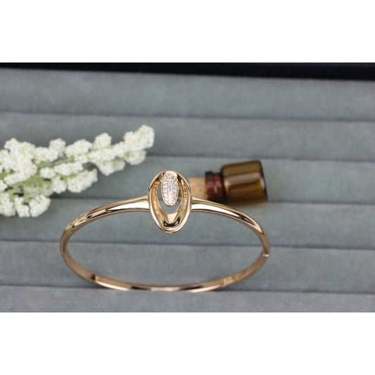 Elegant Oval Centerpiece Rose Gold Bangle with Crystal Accents, XPBL0460 (2046-10)
