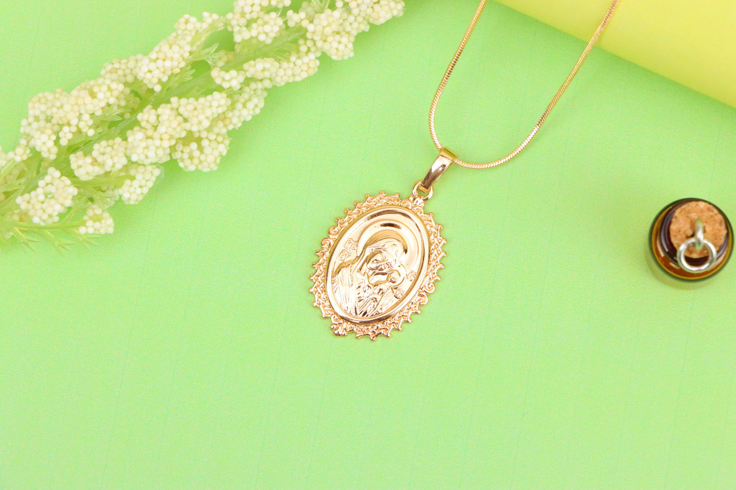 Ornate Oval Religious Rose Gold Pendant Elegant Design, XPPT1597 (2146-10)