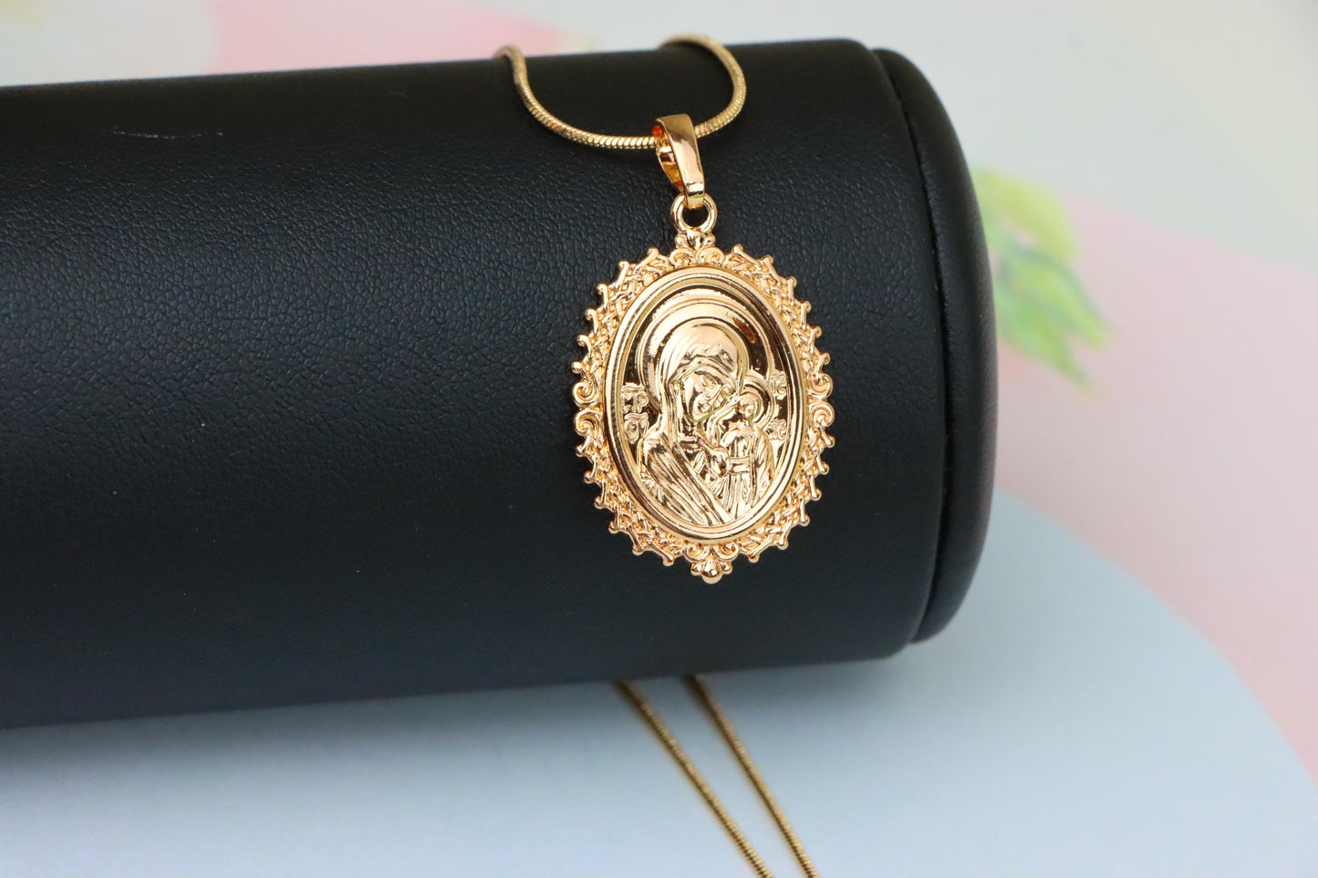 Ornate Oval Religious Rose Gold Pendant Elegant Design, XPPT1597 (2146-10)