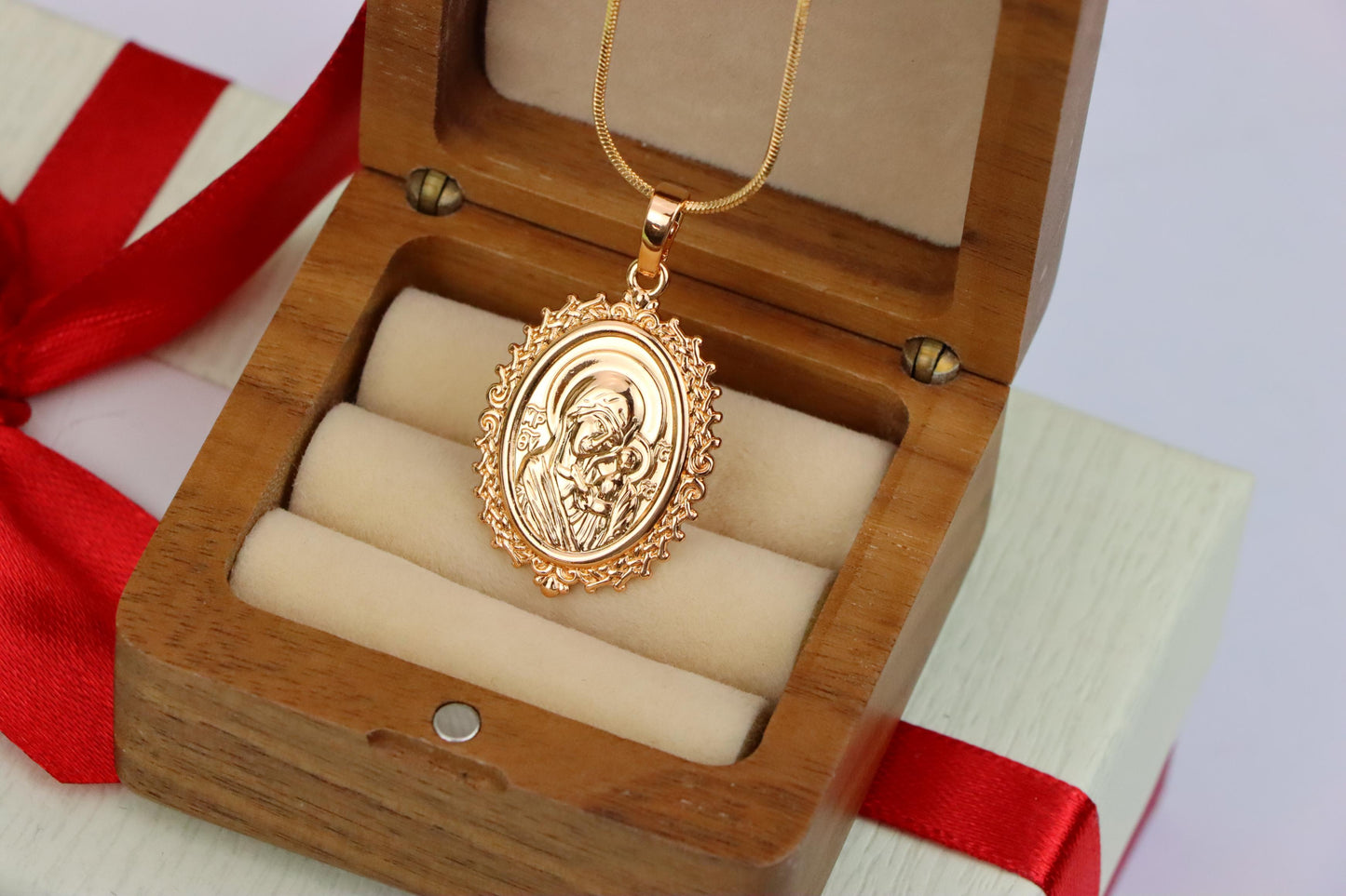 Ornate Oval Religious Rose Gold Pendant Elegant Design, XPPT1597 (2146-10)