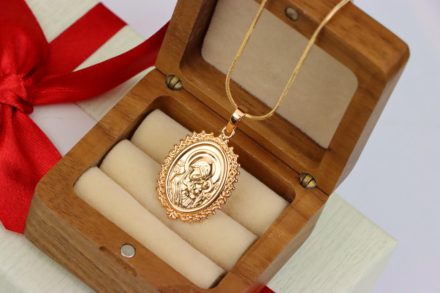 Ornate Oval Religious Rose Gold Pendant Elegant Design, XPPT1597 (2146-10)