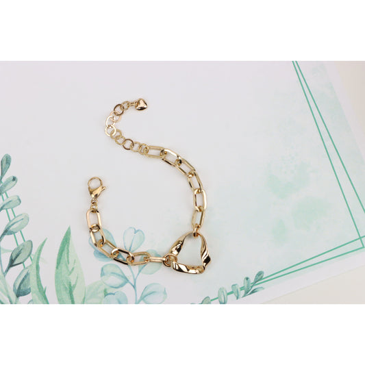 Stylish Rose Gold Plated Bracelet with Twisted Heart Design, XPBL0895 (2090-4)