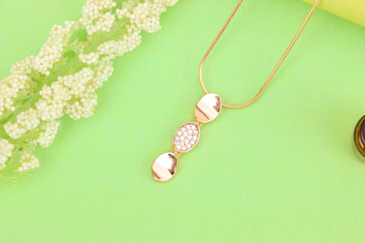 Rose Gold Pendant with Sparkling Center, Elegant Gold-Plated Design, XPPT1602 (2147-5)