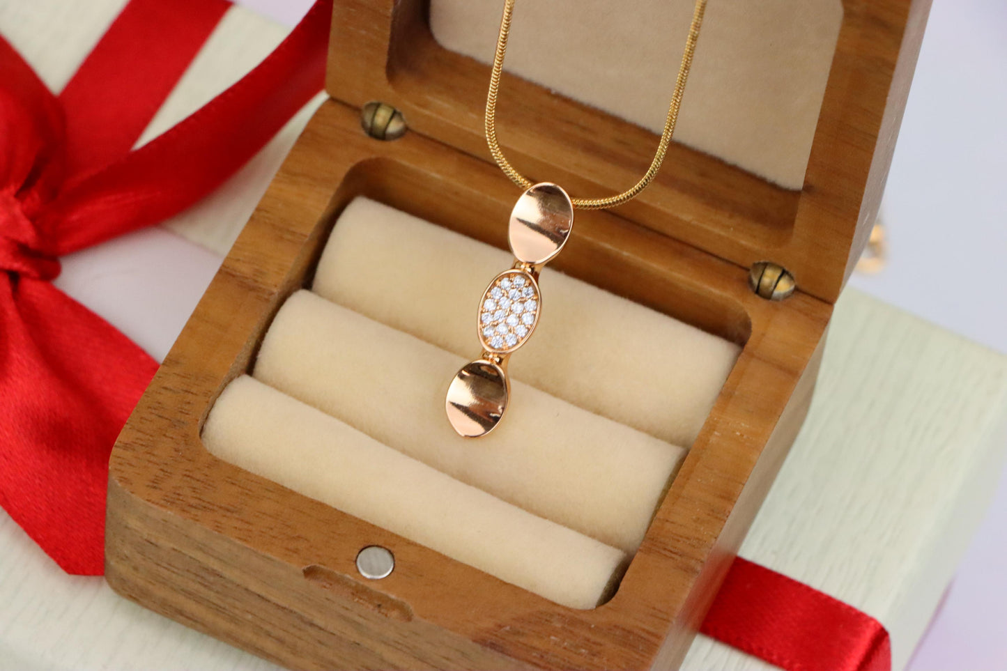 Rose Gold Pendant with Sparkling Center, Elegant Gold-Plated Design, XPPT1602 (2147-5)