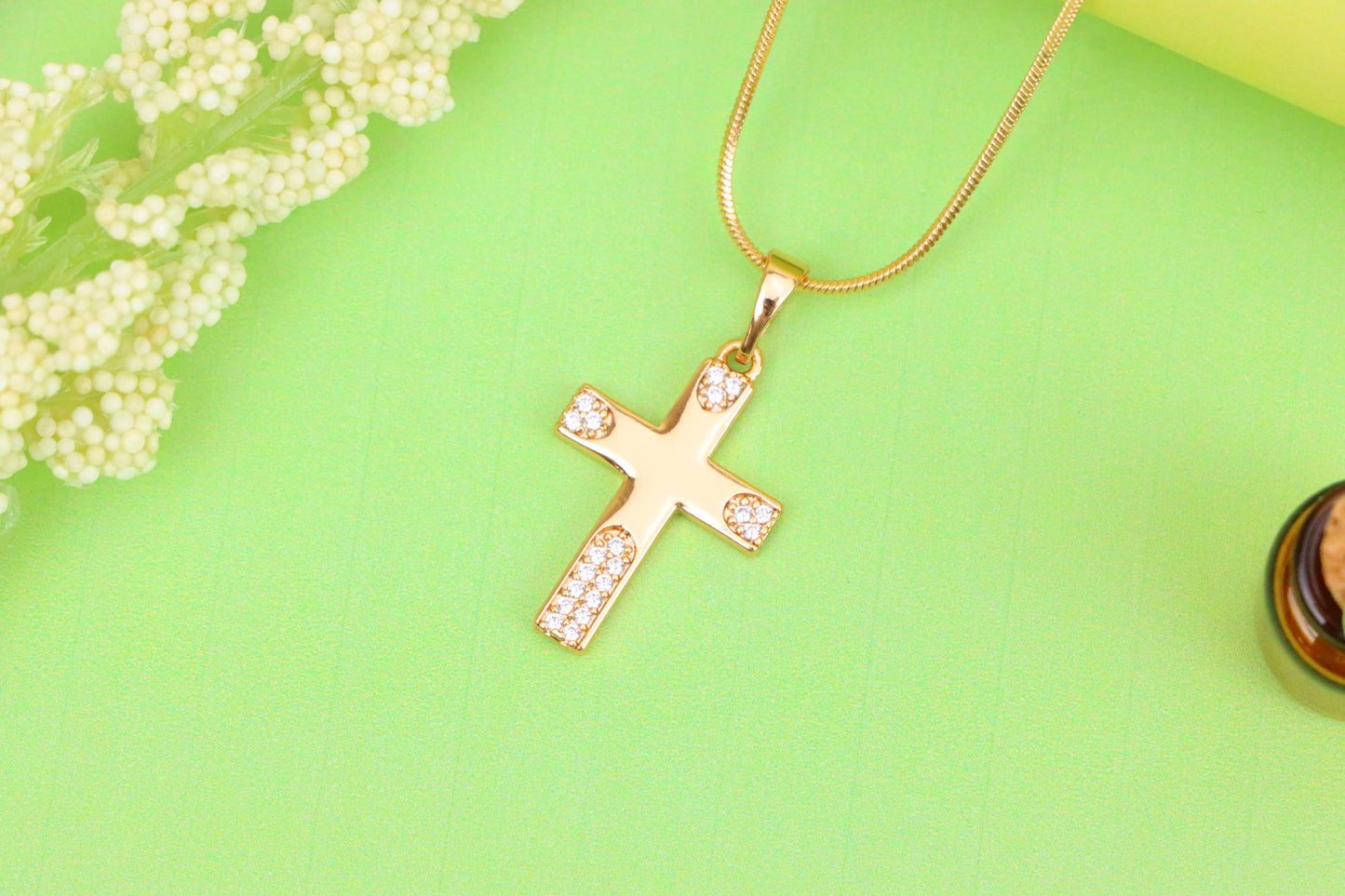 Rose Gold Cross Pendant with Crystal Accents on Polished Surface, XPPT1611 (2148-4)