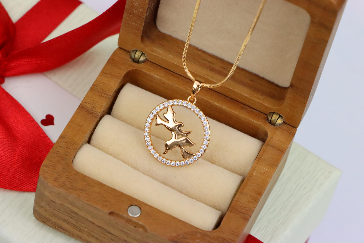 Rose Gold Circle Pendant with Flying Birds and Crystal Border Design, XPPT1612 (2148-5)