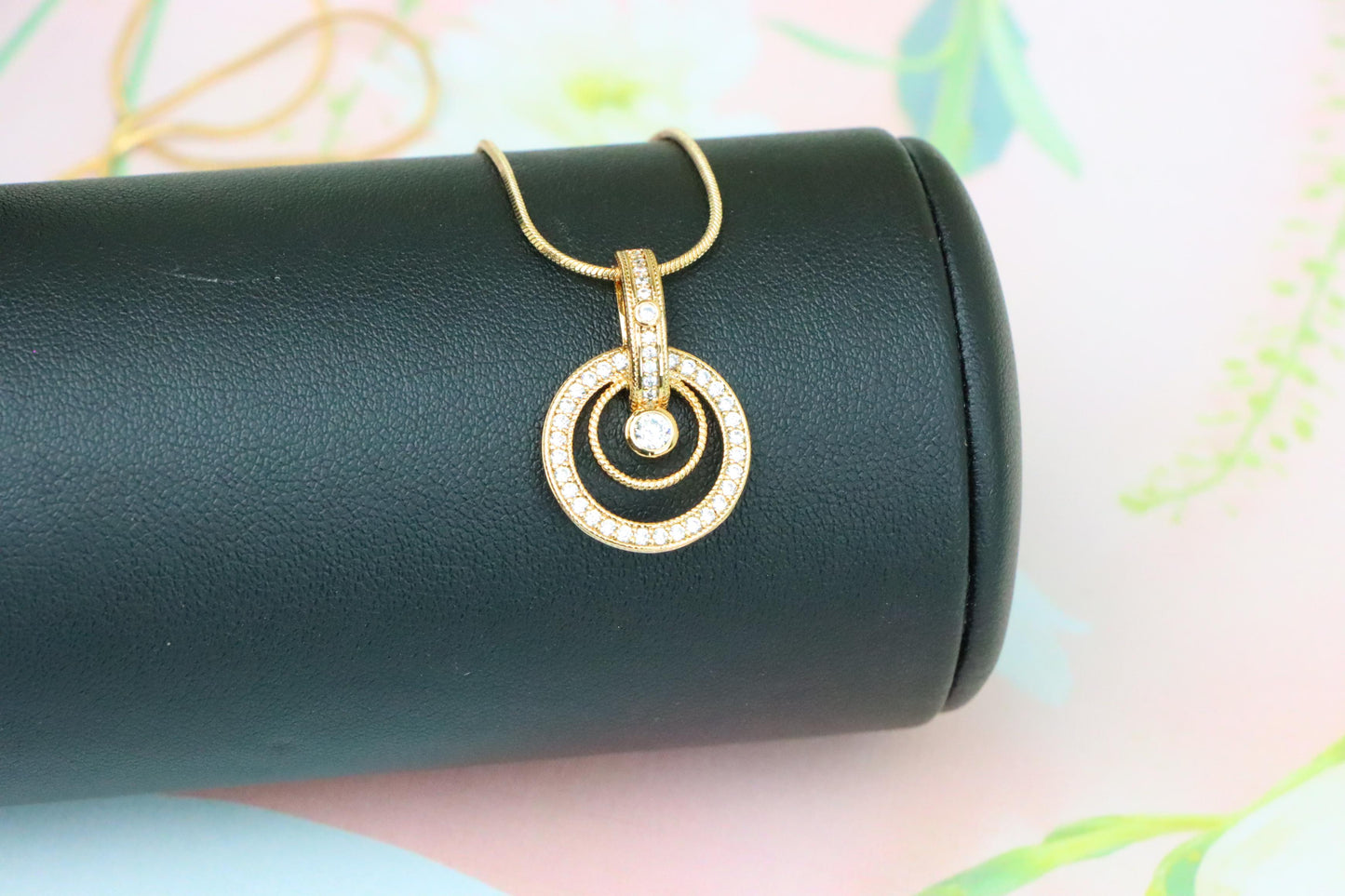 Elegant Rose Gold Circular Pendant with Sparkling Crystal Accents, XPPT1221 (2122-7)