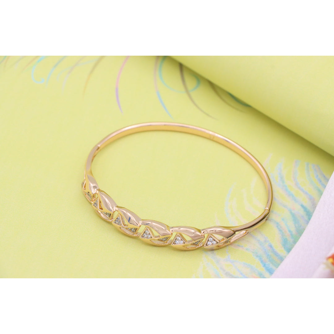 Elegant Rose Gold Bangle with Geometric Triangle Detailing, XPBL0519 (2052-9)