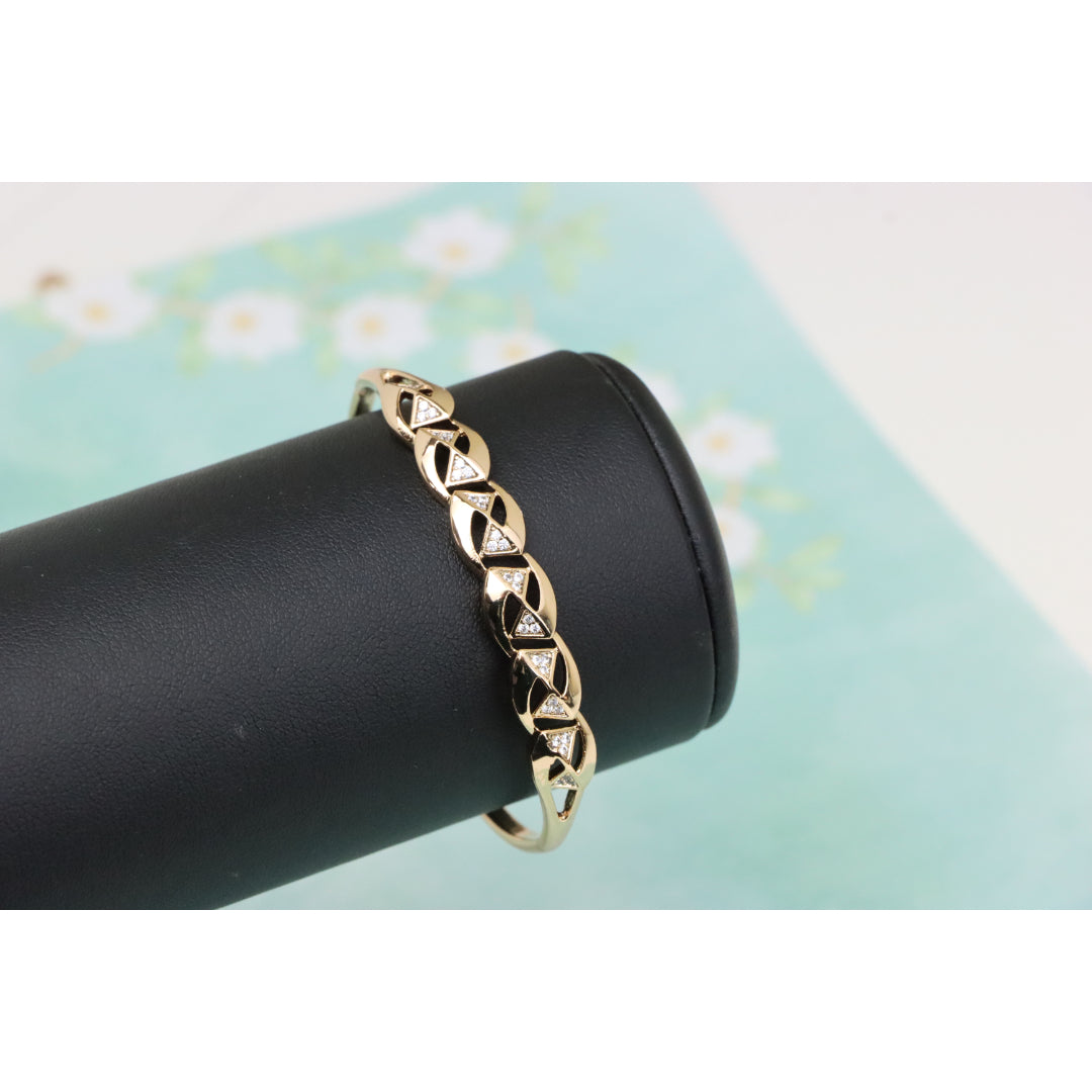 Elegant Rose Gold Bangle with Geometric Triangle Detailing, XPBL0519 (2052-9)