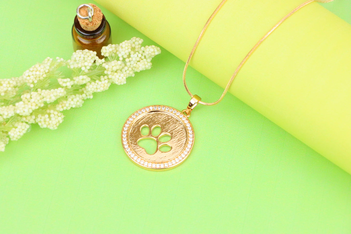 Rose Gold Circle Pendant with Paw Print Cutout and Stone Border, XPPT1242 (2124-8)
