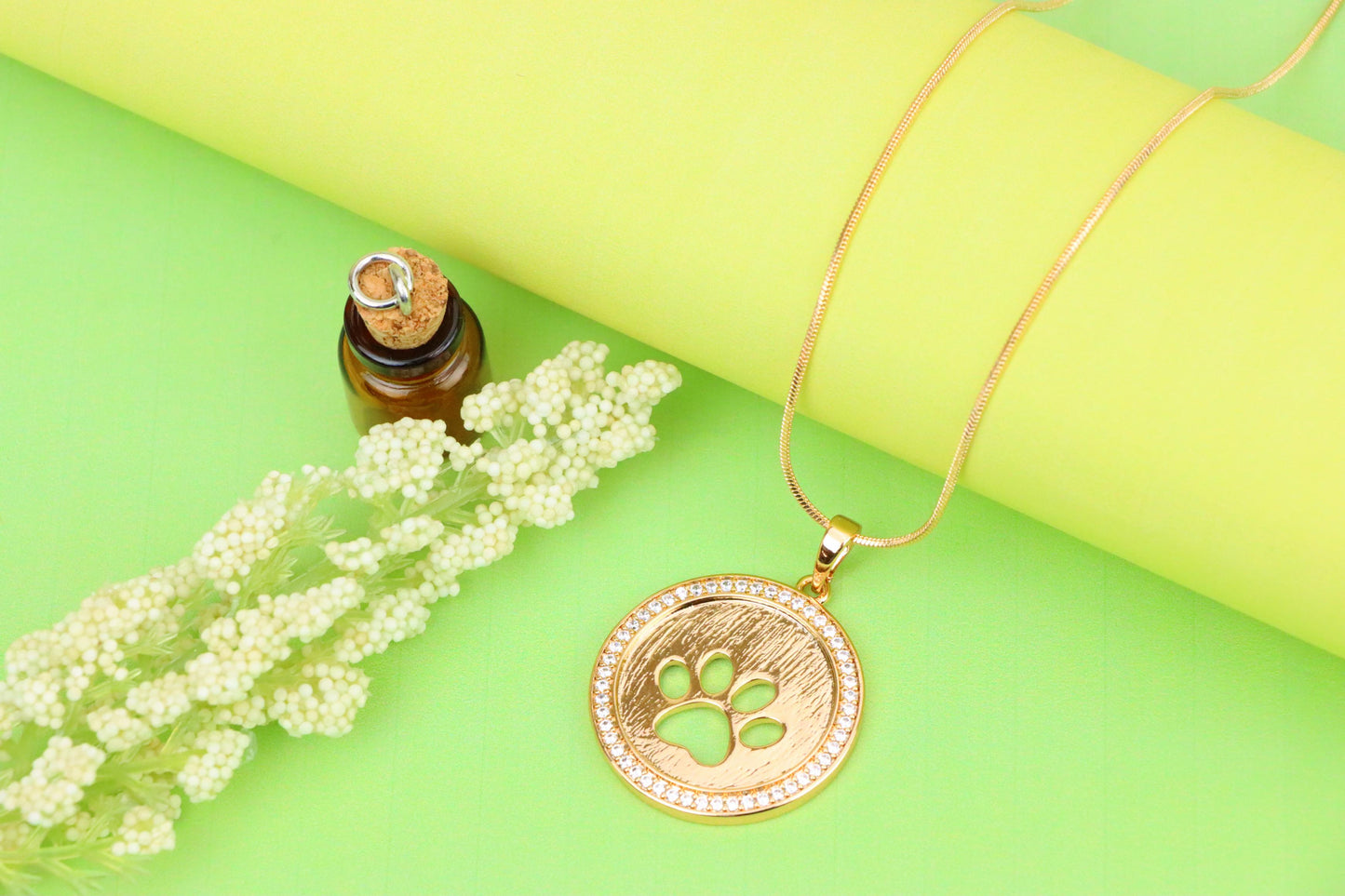 Rose Gold Circle Pendant with Paw Print Cutout and Stone Border, XPPT1242 (2124-8)