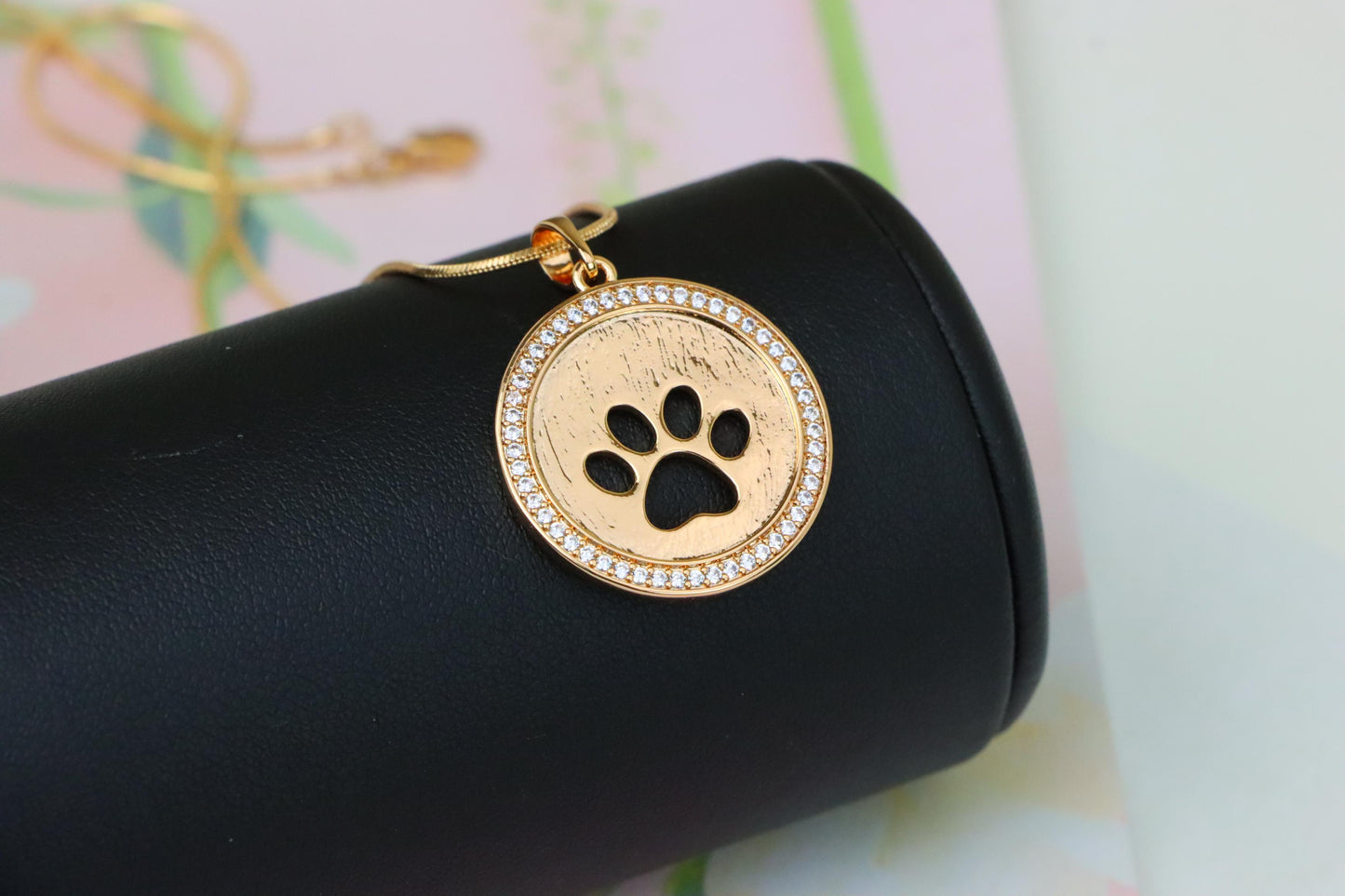 Rose Gold Circle Pendant with Paw Print Cutout and Stone Border, XPPT1242 (2124-8)