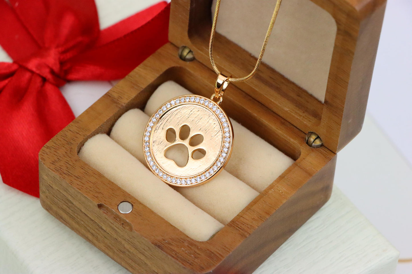 Rose Gold Circle Pendant with Paw Print Cutout and Stone Border, XPPT1242 (2124-8)