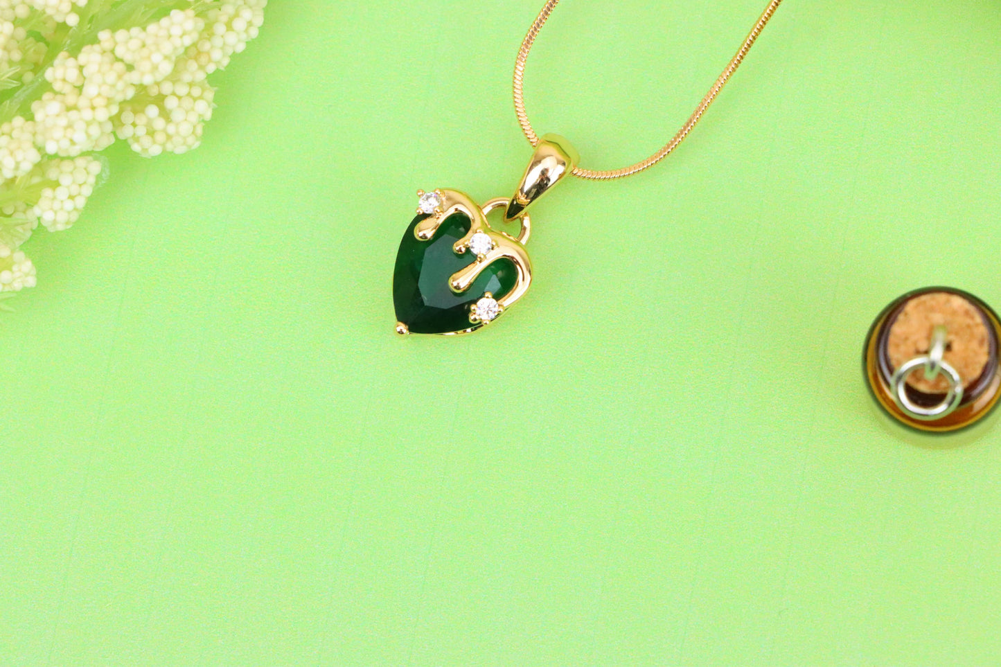 Heart Drip Green Pendant in Gold Finish Stylish Jewelry, XPPT1695 (2165-5)
