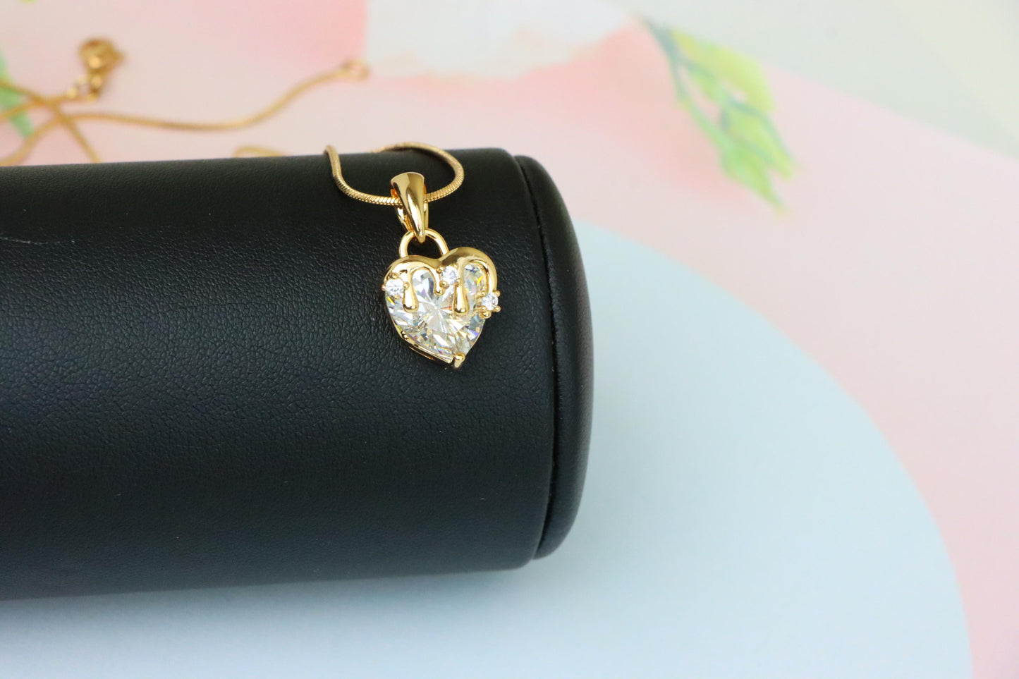 Heart Drip White Pendant in Gold Finish Stylish Jewelry, XPPT1696 (2150-5)