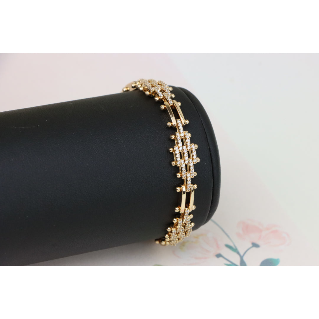 Elegant Rose Gold Bracelet with Intricate Crystal Detailing, XPBL0940 (2094-9)