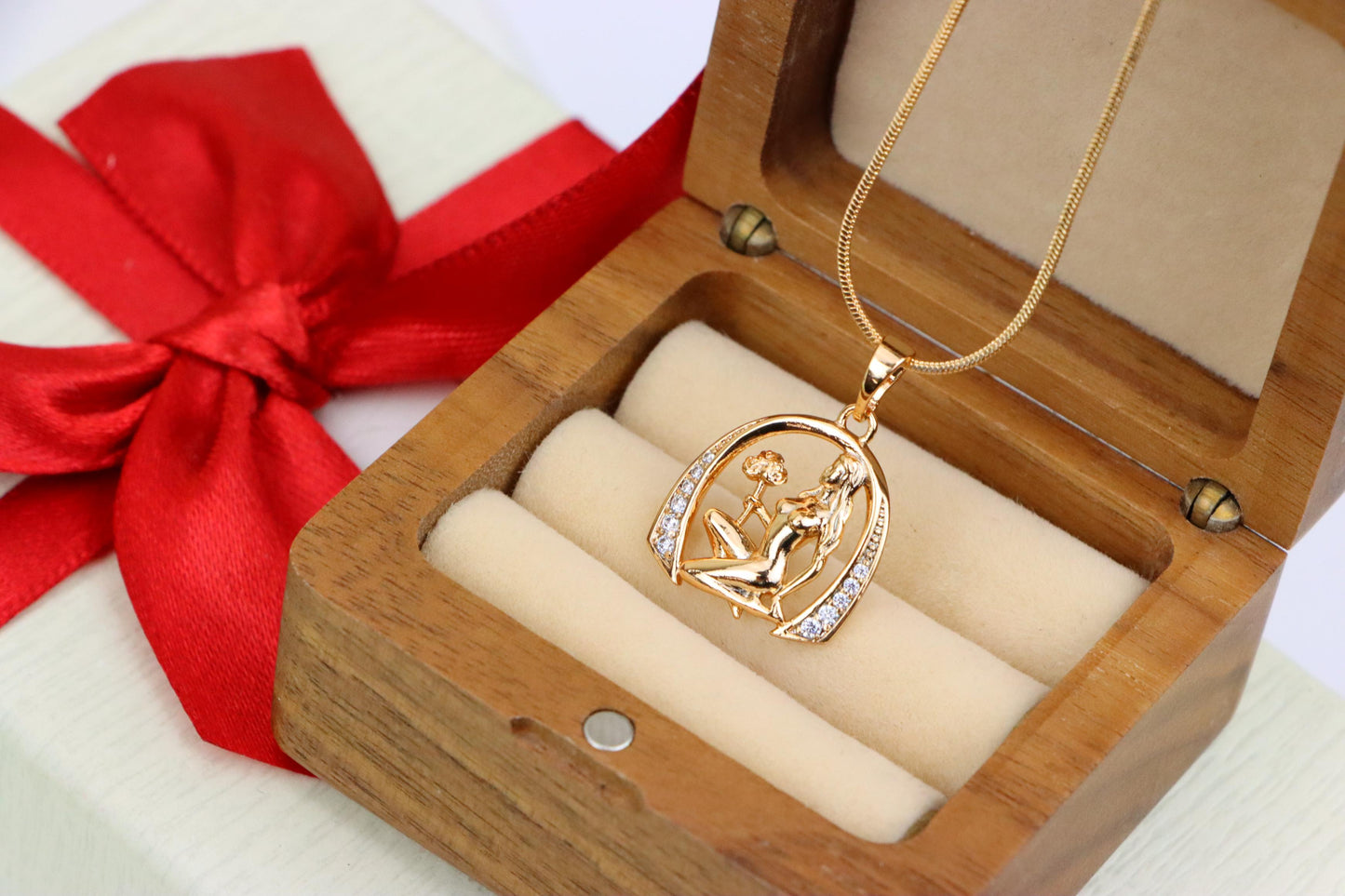 Zodiac-Inspired Rose Gold Pendant with Elegant Female Figure, XPPT1260 (2126-6)
