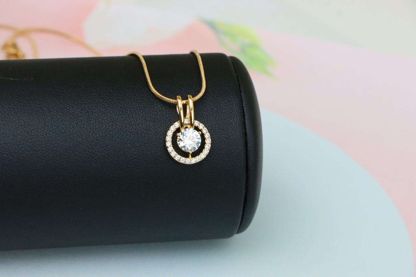 Brilliant White Center Stone Pendant with Elegant Crystal Halo Design, XPPT1709 (2150-7)