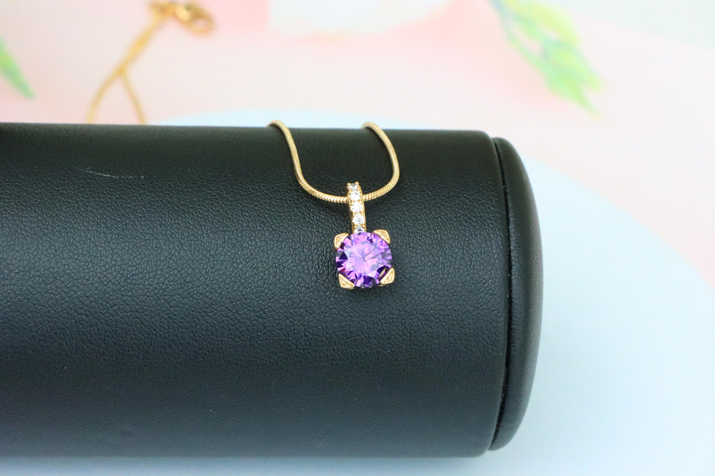 Chic Purple Round Pendant with Gold Plated Accent Bail – Elegant Finish, XPPT1718 (2150-8)