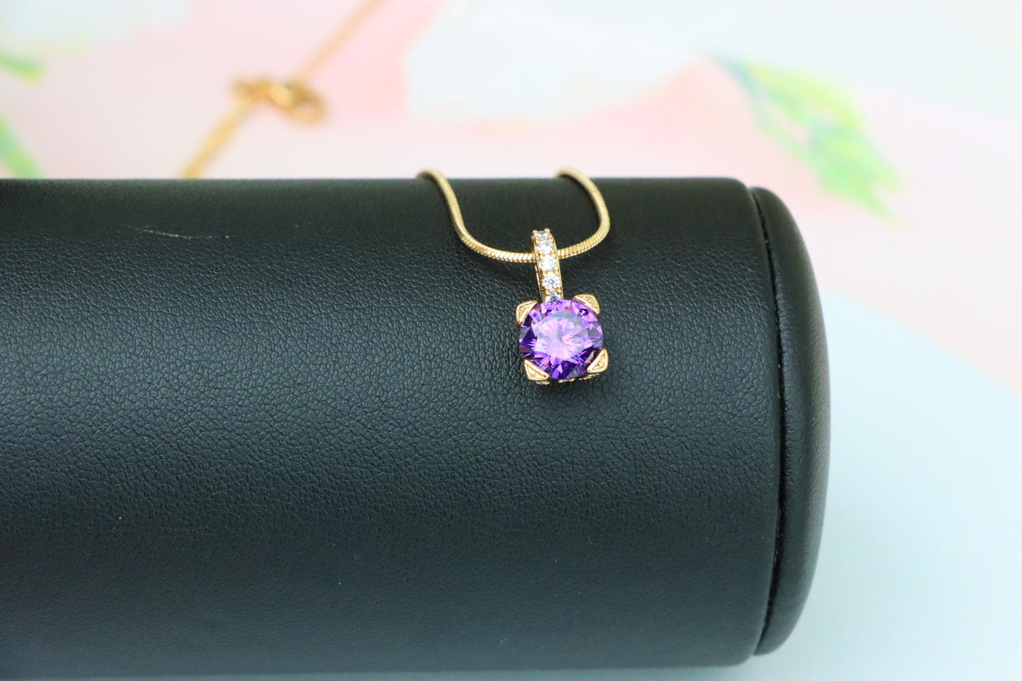 Chic Purple Round Pendant with Gold Plated Accent Bail – Elegant Finish, XPPT1718 (2150-8)