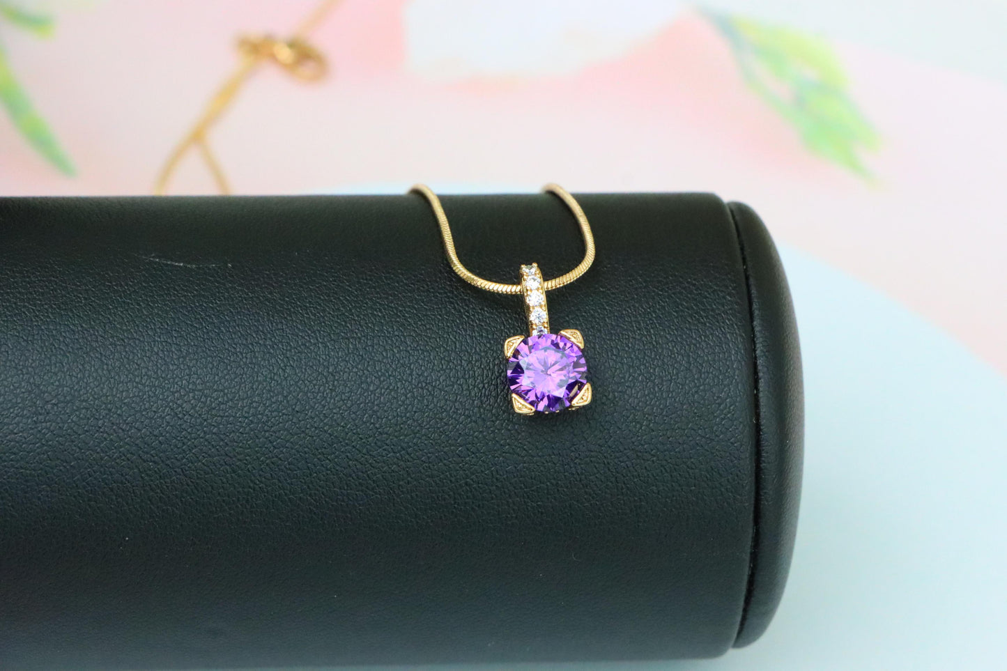 Chic Purple Round Pendant with Gold Plated Accent Bail – Elegant Finish, XPPT1718 (2150-8)