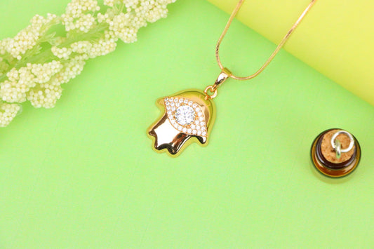 White Evil Eye Hamsa Pendant in Gold Plated Brass – Sparkling Charm, XPPT1755 (2152-2)