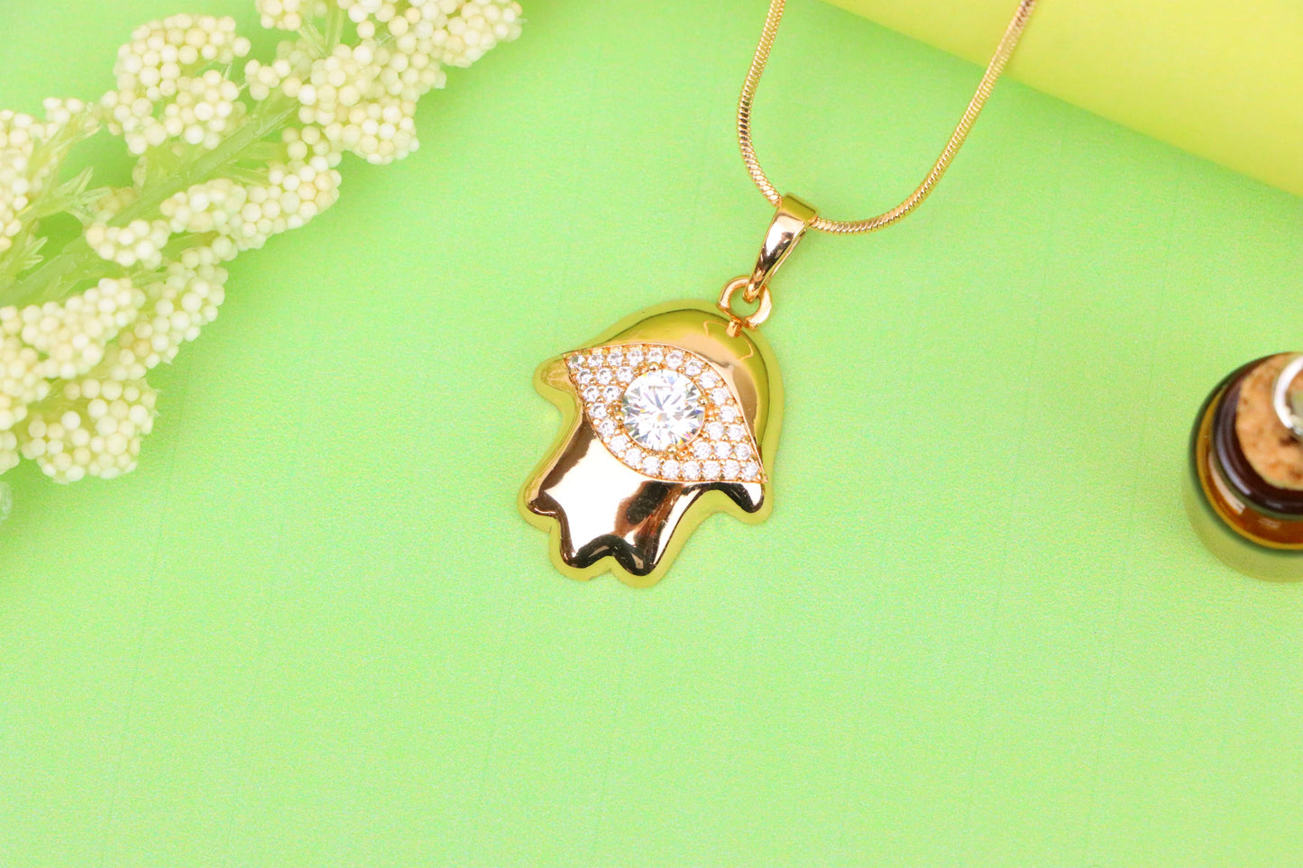 White Evil Eye Hamsa Pendant in Gold Plated Brass – Sparkling Charm, XPPT1755 (2152-2)