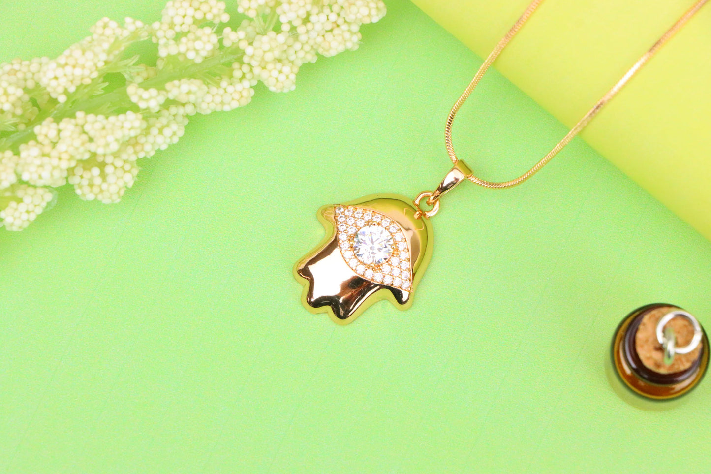 White Evil Eye Hamsa Pendant in Gold Plated Brass – Sparkling Charm, XPPT1755 (2152-2)