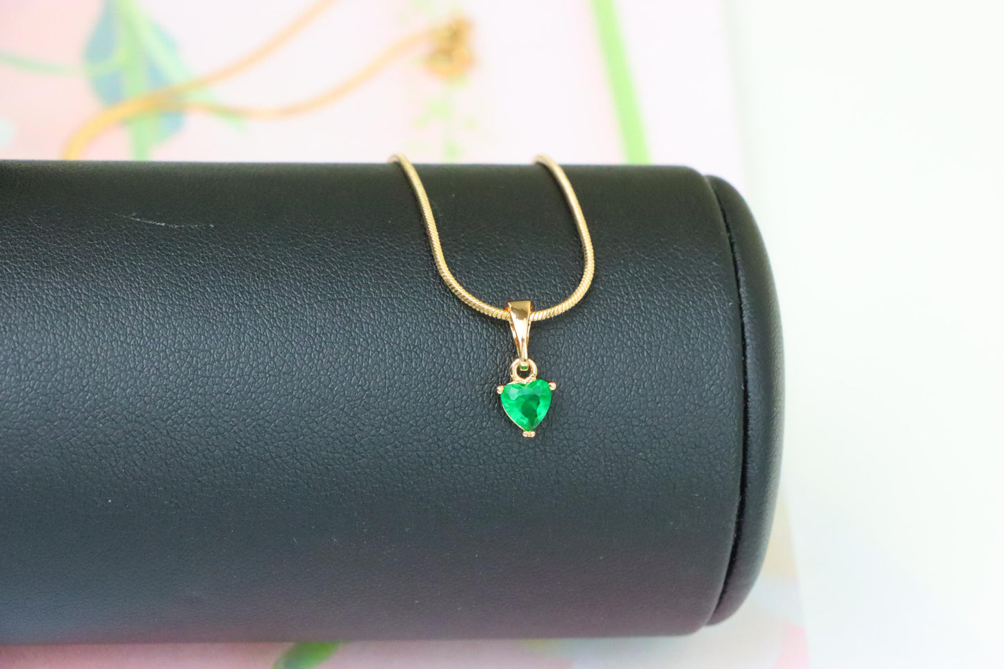 Tiny Green Heart Pendant in Gold Plated Brass, XPPT1302 (2130-8)