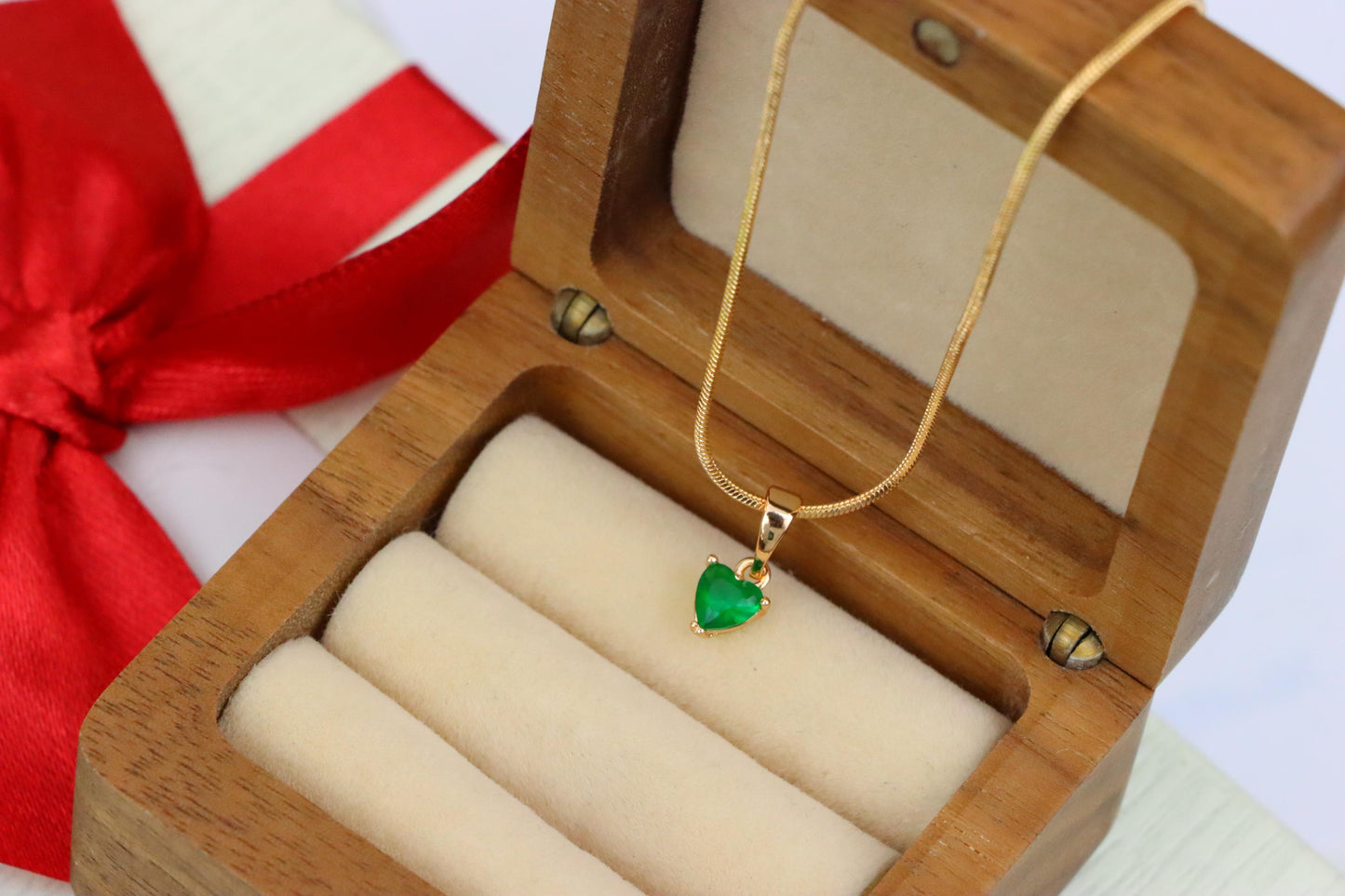 Tiny Green Heart Pendant in Gold Plated Brass, XPPT1302 (2130-8)