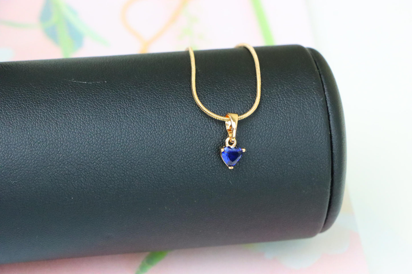 Charming Heart-Shaped Blue Pendant in Gold, XPPT1305 (2130-8)