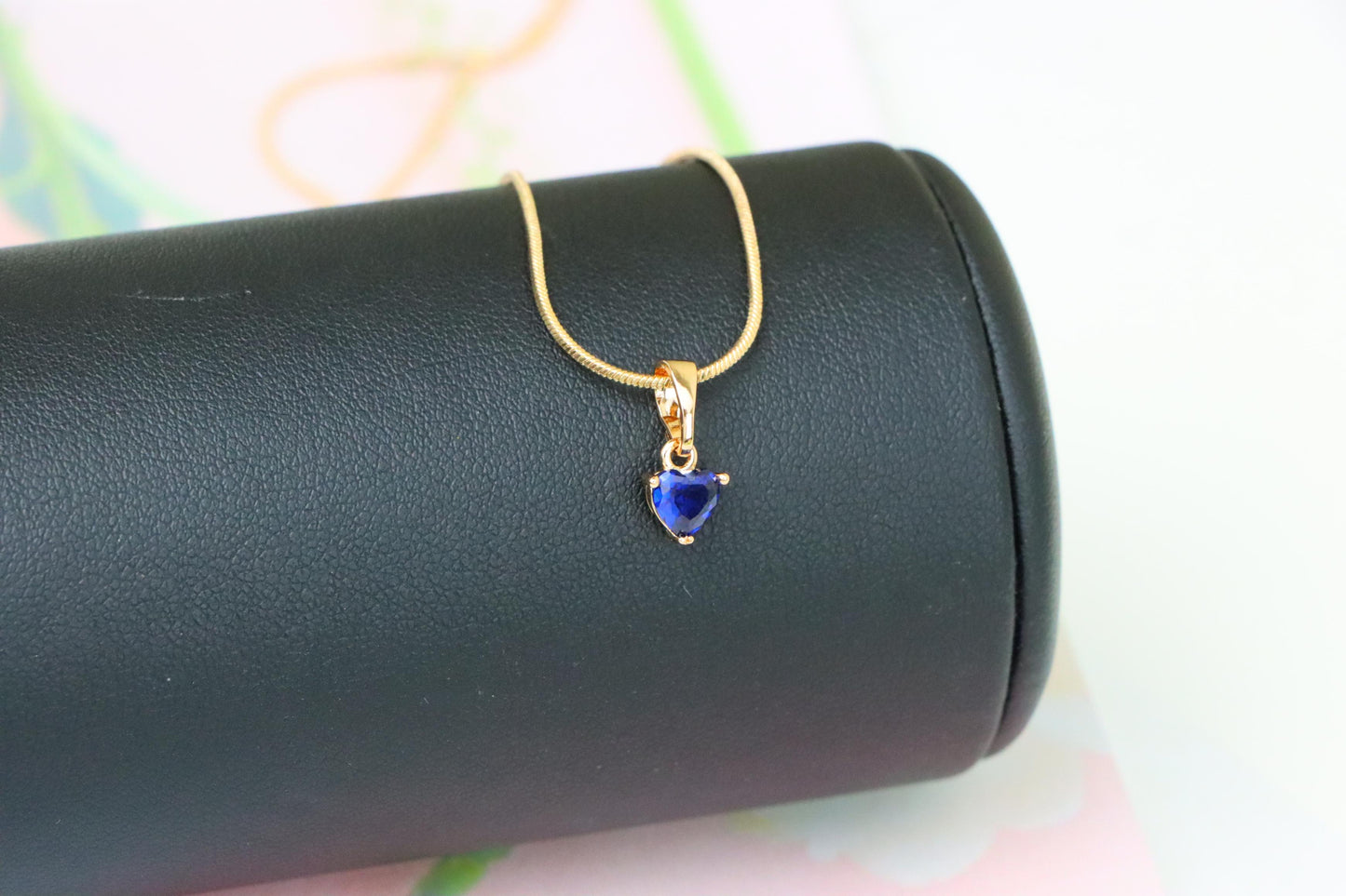 Charming Heart-Shaped Blue Pendant in Gold, XPPT1305 (2130-8)