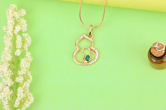 Rose Gold Mother &amp; Child Outline Pendant with Green Stone, XPPT1311 (2131-4)