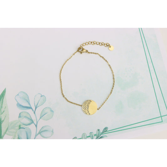 Yellow Gold Bracelet with Leaf Cutout Charm, Adjustable Size, XPBL0623 (2063-2)